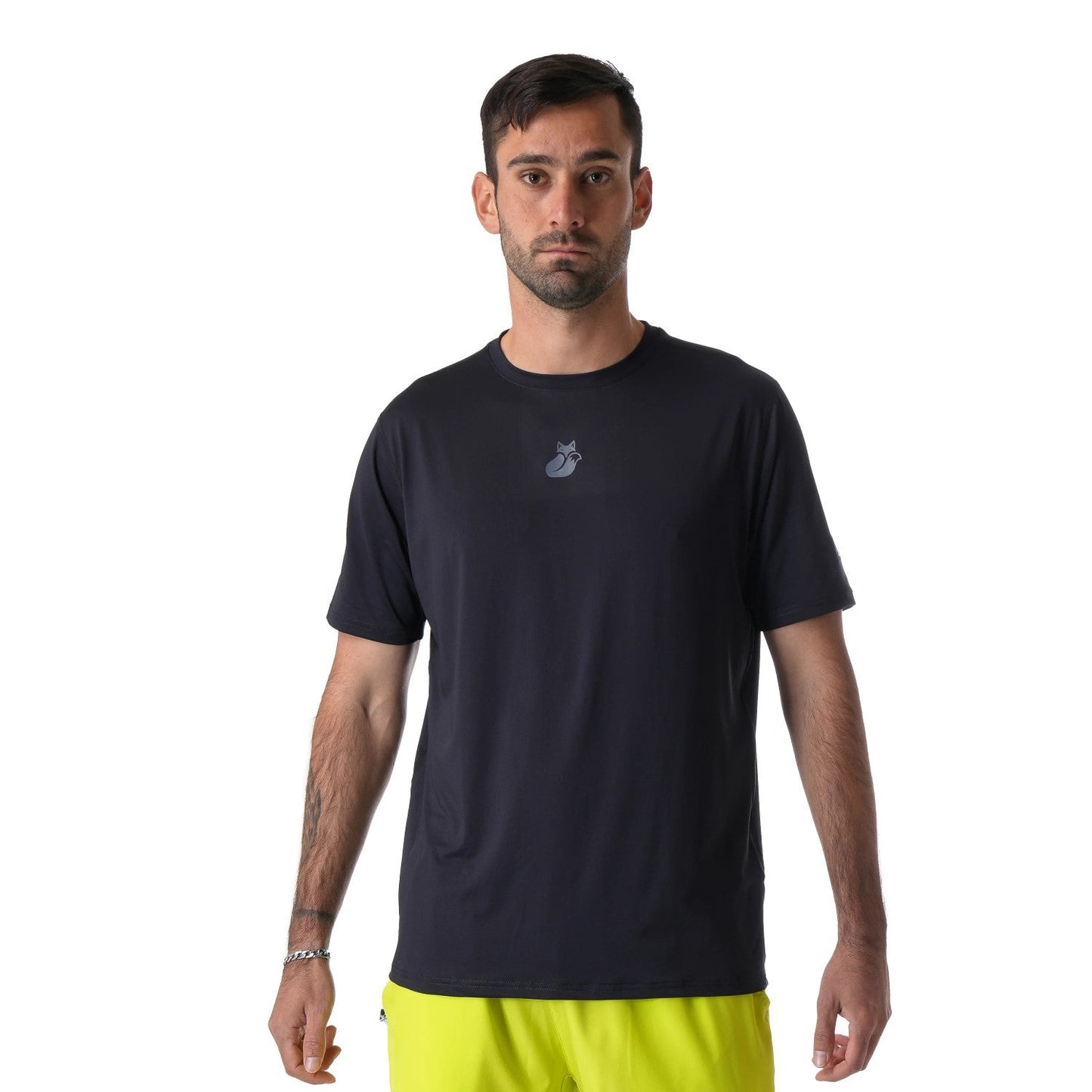 Polera deportiva Poly Tilki Temel Negra Talla XS